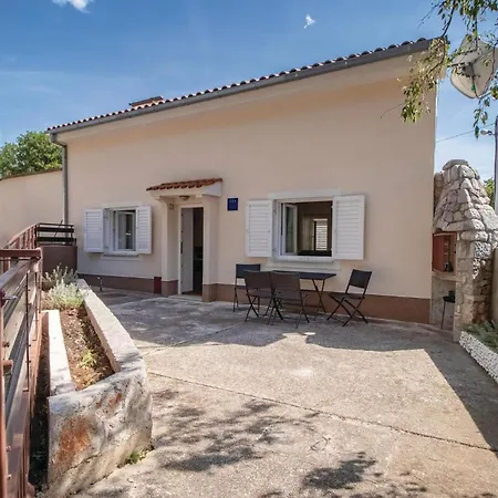 2 Bedroom Beautiful In