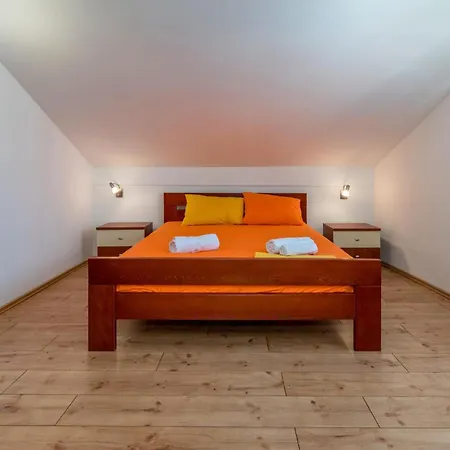 2 Bedroom Beautiful In