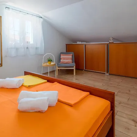 2 Bedroom Beautiful In *
