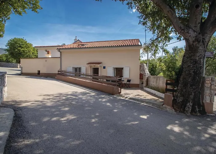 Ferienhaus Pet Friendly In Novi Vinodolski